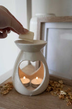 Load image into Gallery viewer, Arabian Dreams Wax Melt